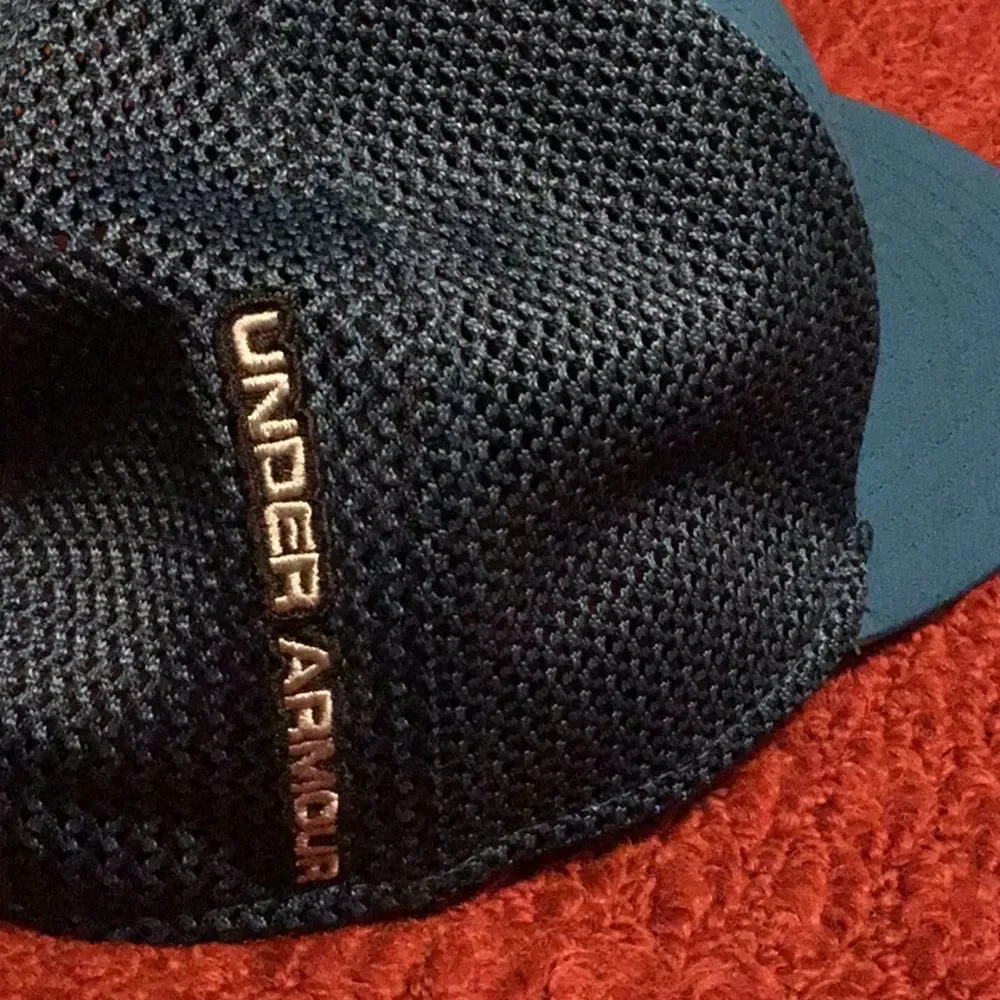 Under Armor Baseball Hat_6